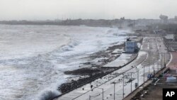 انتظار می‌رود که این گردباد روز پنجشنبه به سواحل هند و پاکستان برسد