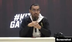 Komite eksekutif PSSI, Arya Sinulingga saat memberikan keterangan pers terkait pembatalan drawing Piala Dunia U20 di Bali. (Tangkapan Layar/Medsos PSSI)