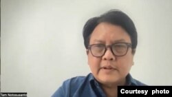 Tam Notosusanto, pengamat film dan ajang Academy Awards di Indonesia saat diwawancara oleh VOA (dok: Zoom)