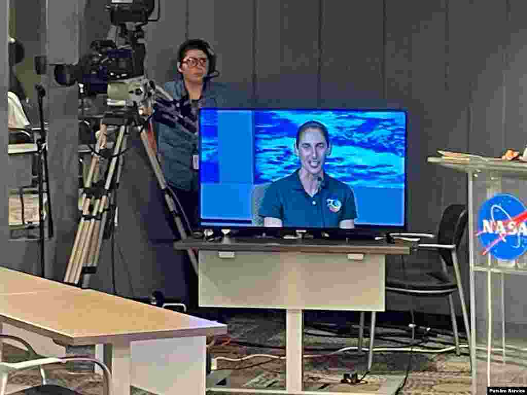 کنفرانس خبری اعضای مأموریت «کرو ۷» به فرماندهی یاسمین مقبلی 