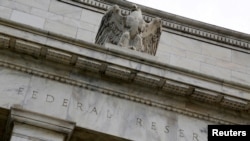 ILUSTRASI -The Fed akan memperbarui kebijakan terkait biaya pinjaman (REUTERS/Jonathan Ernst)