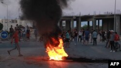 Des centaines de Sfaxiens se sont rassemblés dans les rues réclamant le départ immédiat de tous les migrants clandestins.