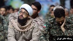 گشت‌های محله‌محور و محله اسلامی از طرح‌هایی است که نهادهای وابسته به جمهوری اسلامی در حال اجرای آن هستند.