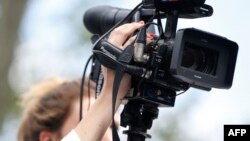 Տեսախցիկով նկարահանում