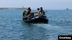 주한미군은 미한 특수부대가 상호운용성과 연합 해안 능력을 구축하는 실전 훈련을 실시했다며 5일 페이스북에 사진을 공개했다.