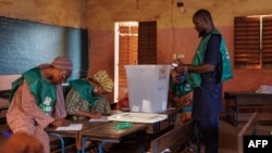 En juin, la junte au pouvoir organisait un referendum constitutionnel.