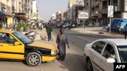 Malgré une indignation largement répandue, la contestation cherche toujours à s'organiser.