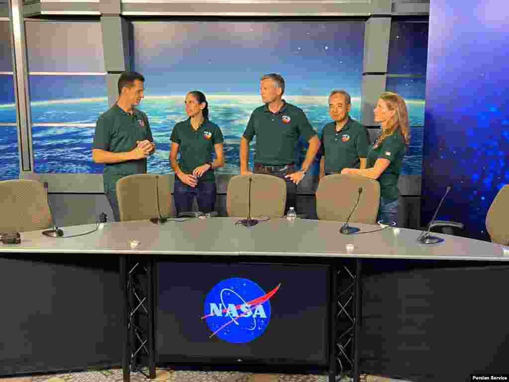 کنفرانس خبری اعضای مأموریت «کرو ۷» به فرماندهی یاسمین مقبلی 