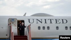 Menteri Keuangan Janet Yellen tiba di Bandara Internasional Beijing, China, Kamis, 6 Juli 2023. (Mark Schiefelbein/Pool via REUTERS)