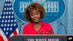 کارین ژان پیر، سخنگوی قصر سفید (تصویر از آرشیف صدای امریکا)