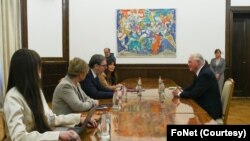 Predsednik Srbije Aleksandar Vučić sastao se sa ambasadorom SAD Kristoferom Hilom (FoNet)