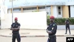 Macky Sall a affirmé son souhait d'organiser la présidentielle d'ici à juin-juillet, alors qu'un vaste front la réclame avant le 2 avril. (Photo by SEYLLOU / AFP)
