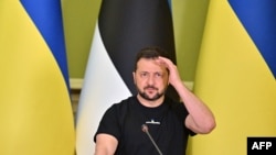 Le mois dernier, le président sud-africain avait indiqué que ses homologues russe et ukrainien, Vladimir Poutine et Volodymyr Zelensky, avaient donné leur accord pour recevoir cette mission de paix composée de six dirigeants africains.
