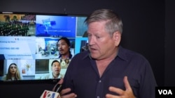필 로버트슨 휴먼라이츠워치 아시아 담당 부국장이 VOA를 방문했다. (자료사진)
