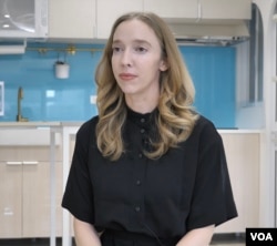 位于台北的美国政治网媒《Axios》中国记者贝书颖(Bethany Allen)（美国之音）