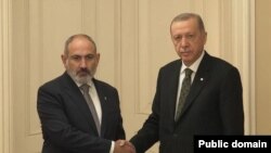  Rəcəb Tayyib Ərdoğan və Nikol Paşinyan (Mənbə: Sosial media)