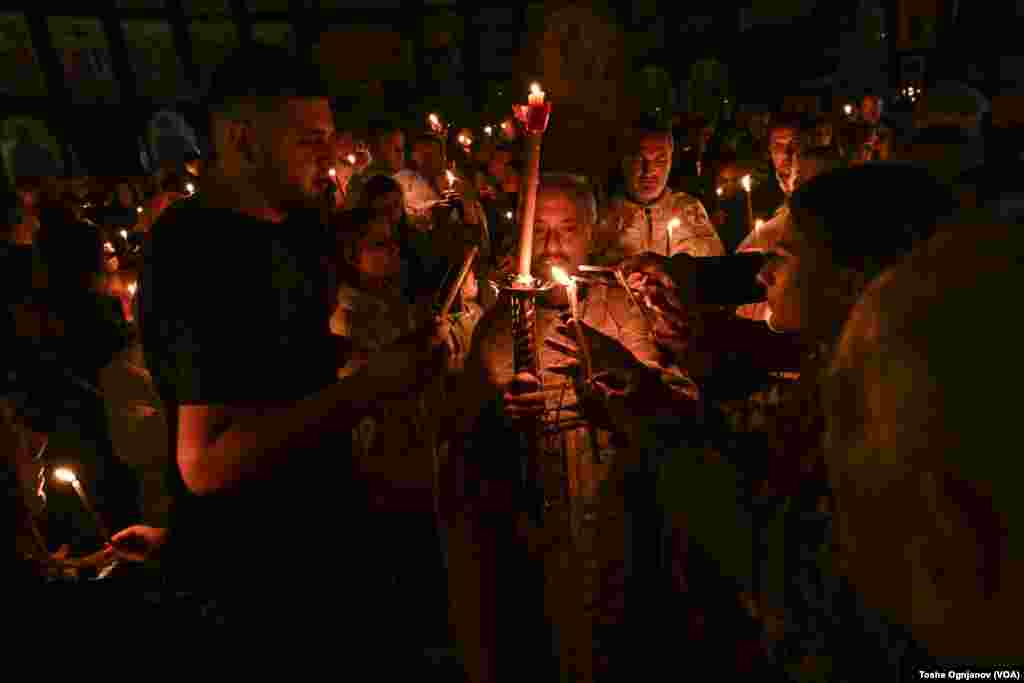  МПЦ-ОА и македонските православни верници го празнуваат Велигден во Соборниот храм &bdquo;Св. Климент Охридски&ldquo;. Велигденска богослужба под водство на г.г. Стефан &nbsp; 