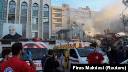 تخریب کامل کنسولگری جمهوری اسلامی در دمشق و کشته‌شدن هفت فرمانده و عضو نیروی قدس سپاه در این حمله منتسب به اسرائیل. دوشنبه ۱۳ فروردین ۱۴۰۳