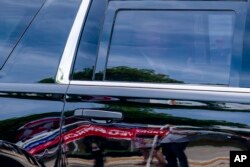 Donald Tramp dachasi tomon ketmoqda, Doral shahri, Florida shtati, 12-iyun, 2023