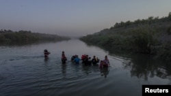 როგორ კვეთენ ამერიკის საზღვარს მექსიკიდან