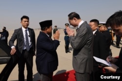 Menteri Pertahanan dan presiden terpilih Indonesia, Prabowo Subianto tiba di Beijing, China, Minggu (31/3). (Courtesy : Tim Prabowo-Gibran)