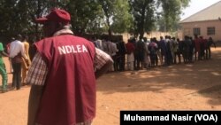 NDLEA wani lokaci da ta kama dillalen miyagun kwayoyi