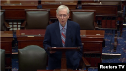 미치 맥코넬 상원 공화당 대표가 5일 상원 본회의장에서 연설했다.