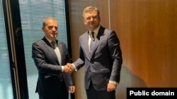 Ceyhun Bayramov və Dmitro Kuleba (Mənbə: Xarici İşlər Nazirliyi)