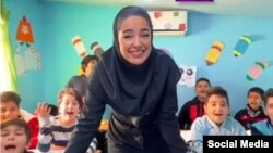 اخراج یک معلم در مازنداران به دلیل پخش موسیقی در کلاس.