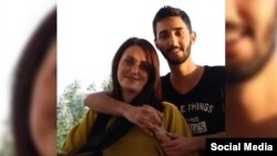 سمیه ساریخانی، مادر عرفان ساریخانی، معترض جان‌باخته