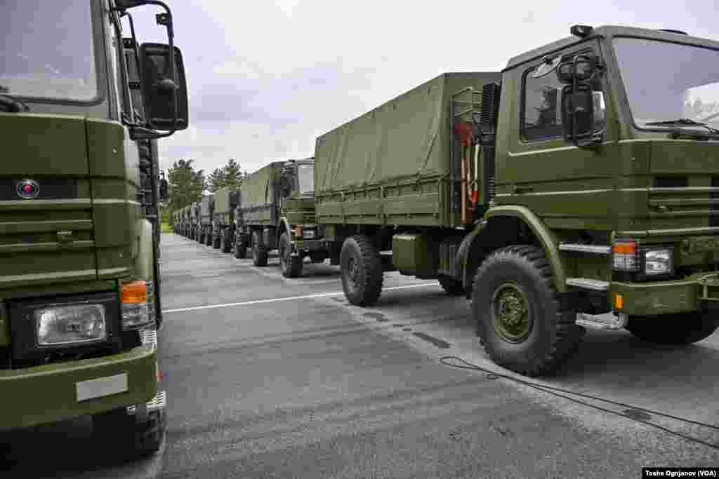  Донација на 76 теренски и транспортни возила од Норвешка за македонската армија, Касарна Илинден, Скопје &nbsp; 