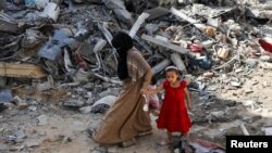 สภาพความเสียหายจากการโจมตีทางอากาศของอิสราเอลในค่ายนูเซรัต ฉนวนกาซ่า เมื่อวันที่ 9 มิ.ย. 2024