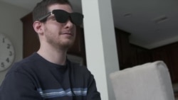 LogOn: Augmented Reality Glasses Help Hearing-Impaired See Words