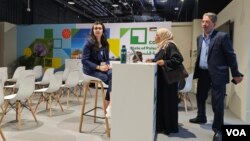 រូបឯកសារ៖ មន្ត្រីប៉ាឡេស្ទីនជួបជុំគ្នានៅសាល​ប្រជុំសម្រាប់ប៉ាឡេស្ទីនក្នុងអំឡុងសន្និសីទអង្គការសហប្រជាជាតិស្តីពីការប្រែប្រួលអាកាសធាតុលើកទី២៨ ឬ COP28 នៅទីក្រុងឌូបៃ ប្រទេសអេមីរ៉ាតអារ៉ាប់រួម កាលពីថ្ងៃទី៣ ខែធ្នូ ឆ្នាំ២០២៣។