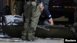 نیروهای امنیتی اسرائیل در حال بررسی پهپاد انتحاری مورد استفاده حوثی‌ها در حمله مرگبار به تل‌آویو