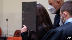 دا تصویر د دې قضیې نه دی، له ارشیف څخه اخیستل شوی 