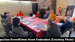 សកម្មជន​ចូល​រួម​នៅ​ក្នុង​កិច្ចប្រជុំ​ដំណាច់​ឆ្នាំ​របស់​សហព័ន្ធ​ខ្មែរ​កម្ពុជា​ក្រោម​ កាល​ពី​ថ្ងៃ​ទី​ ១០ ខែមីនា ឆ្នាំ២០២៣។