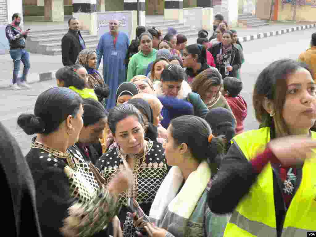 If any candidate wins more than 50% of the vote in what the state calls &ldquo;the fifth pluralistic presidential election in the country&#39;s modern history,&rdquo; then the victor will be announced on Dec. 18, with a Jan. 8 runoff, if necessary. Cairo, Egypt, Dec. 11, 2023.&nbsp;(Hamada Elrasam/VOA)