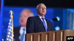 Tim Walz s'exprime lors de la Convention nationale du parti démocrate le 21 août 2024. 