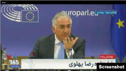 چهارشنبه ۱۰ اسفند ۱۴۰۱ شاهزاده رضا پهلوی در پارلمان اروپا سخنرانی کرد. 