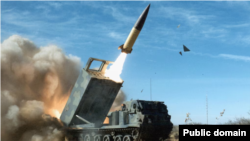 美国制造的ATACMS射程可达300公里，可以攻击俄罗斯占领的乌克兰克里米亚地区的任何目标