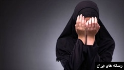 برخی رسانه‌ها از پخش فیلم رابطه جنسی بین انسان با حیوان در برخی از مدارس ایران توسط مسئولان خبر داد.