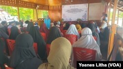 Penutupan program ProPosoKu di Tasiraya, Kelurahan Madale, Poso, Sulawesi Tengah, Rabu, 8 Maret 2023 (Foto: Yoanes Litha/VOA)