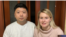 Wang Jixian, a Beijing vlogger living in Odessa, Ukraine, and his wife Dasha Zakopaylo were interviewed by VOA reporter Si Yang. (Screenshot from interview)