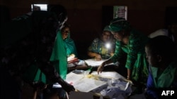 Des fraudes et des irrégularités ont été dénoncées par des groupes armés signataires d'un important accord de paix au Mali.