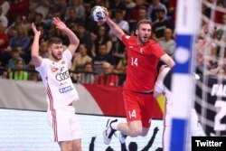 ეროვნული ნაკრების კაპიტანი თეიმურაზ ორჯონიკიძე ფინური "კოკსიდან"