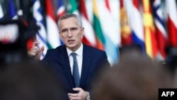 3일 옌스 스톨텐베르그 나토 사무총장이 벨기에 브뤼셀 나토본부에서 기자회견을 갖고 있다.