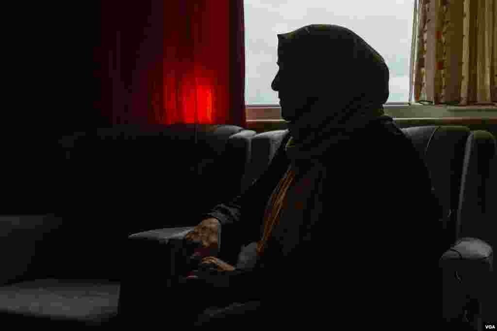 Like most of the Syrian refugees in Turkey, Samar is afraid of being deported back to Syria if the opposition wins the election. With more than 3.5 million Syrians living in Turkey, immigration has become a central issue in the election. Sakarya, on May 10, 2023. (Yan Boechat/VOA)