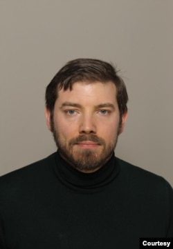 荷兰莱顿大学学者克里默斯（Rogier Creemers）