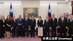 台湾副总统、当选总统赖清德在台北接见美国联邦众议院“国会台湾连线”跨党派共同主席访问团。（2024年1月25日）